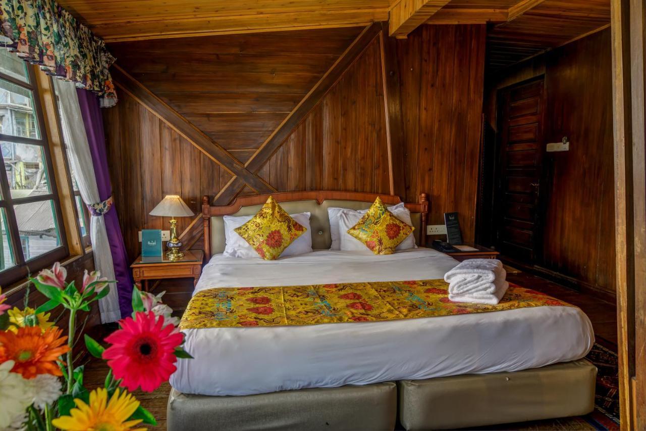 Muscatel Himalayan Resort - 400 Mts From Mall Road Darjeeling  Buitenkant foto